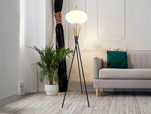 FLOOR LAMP